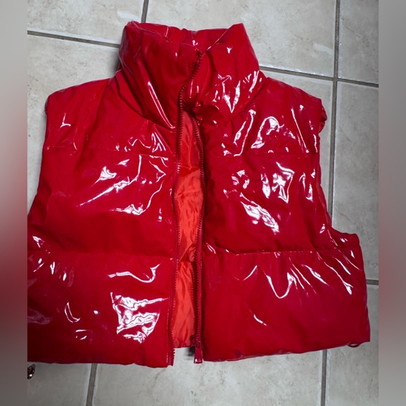 Daisy Shiny Red Puffer Vest - Picture 11 of 15